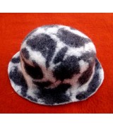 felt round hat