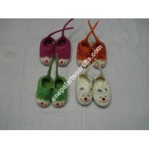http://www.nepalwomencrafts.com/img/p/601-692-thickbox.jpg