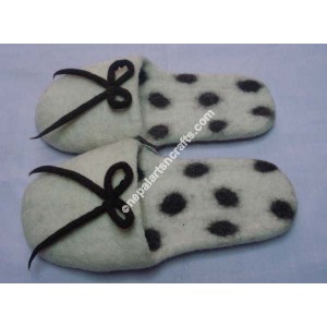 http://www.nepalwomencrafts.com/img/p/608-699-thickbox.jpg